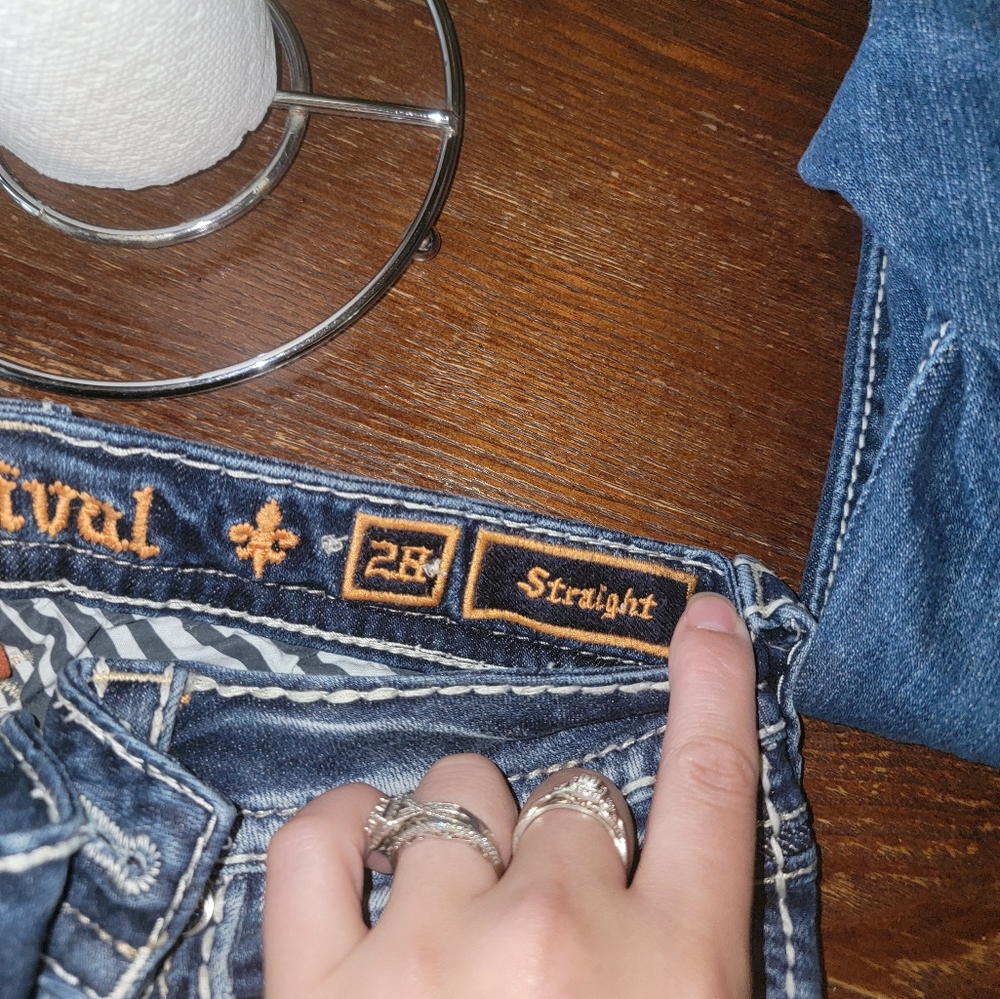 Womans Rock Rivals - Picture 2 of 2